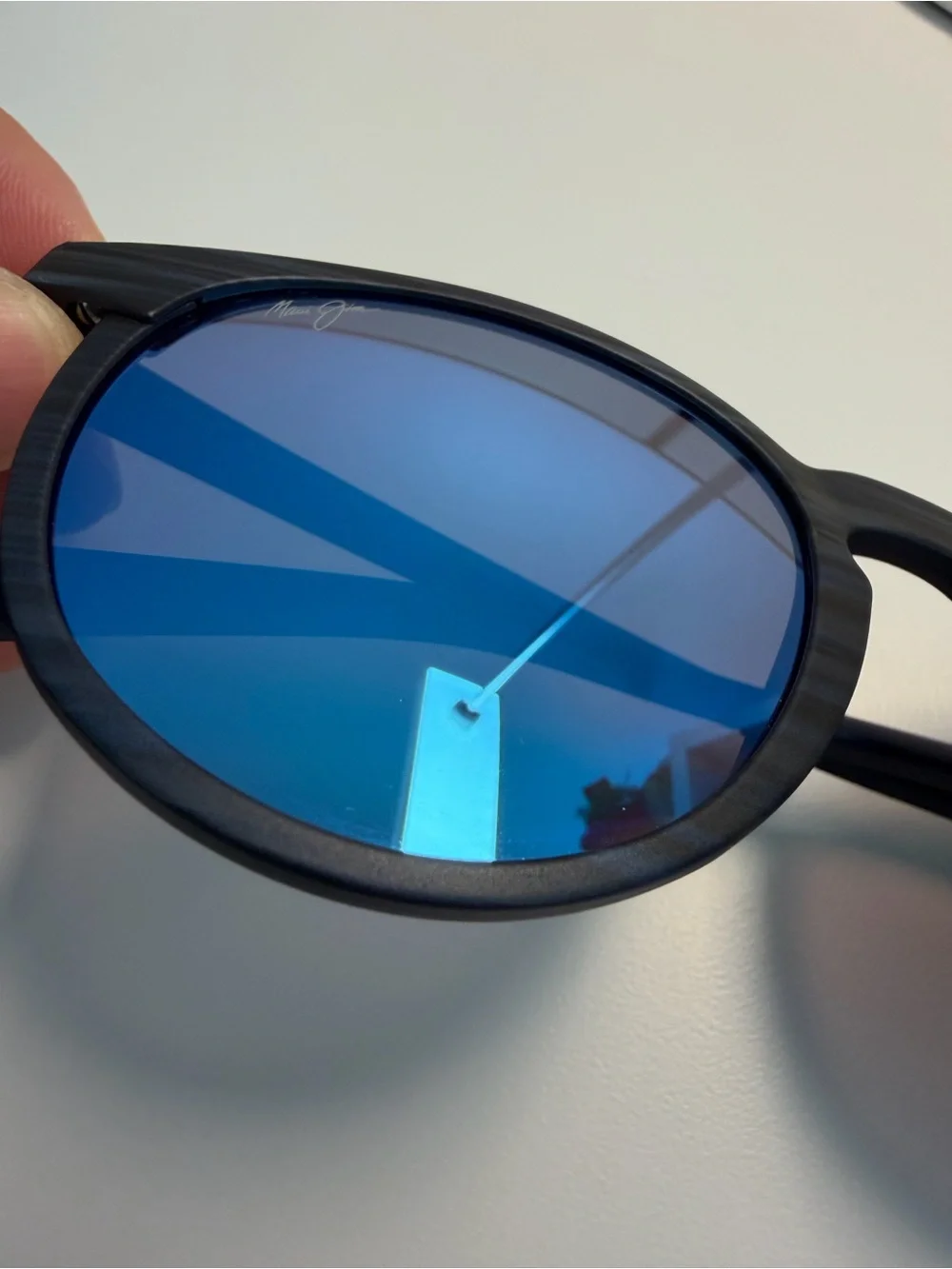 Maui Jim Kiawe MJ809-03S Blue Black Wood Grain Sunglasses 53-20-145 Italy